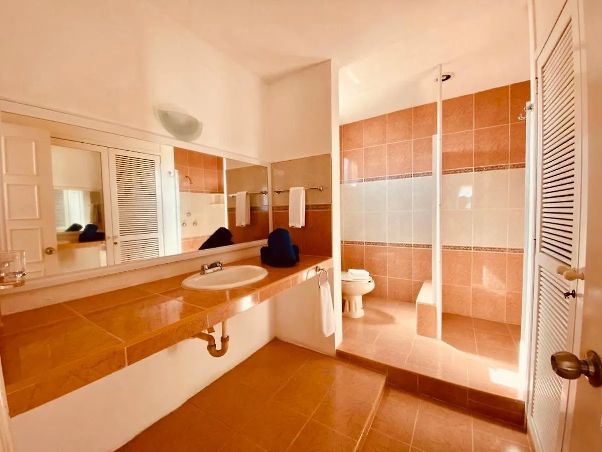 Kin Mansion Beach Hotel Puerto Morelos